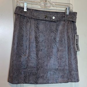 Haute Monde skirt NWT